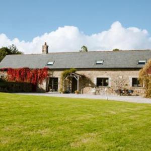 Higher Weddicott Barn Holiday Cottage - Self Catering