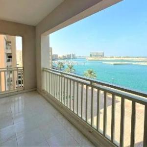 Stunning Apartment with Lagoon view in RAK