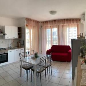 Casa Silvia -Relax & Comfort a 5' dalla Stazione Pescara Portanuova