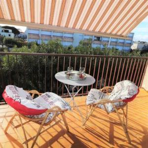 Studio climatise pour 4 pers a 350m de la mer avec parking - FR-1-307-222
