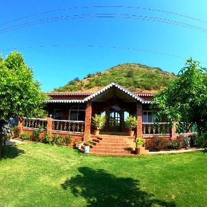 Sai Leela Bungalow - Villa with Private Pool