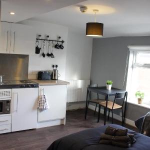 Superb Studio Flats in City Centre