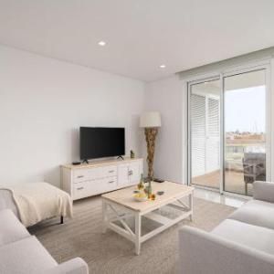 Lagos Marina View 3 With Pool by Homing