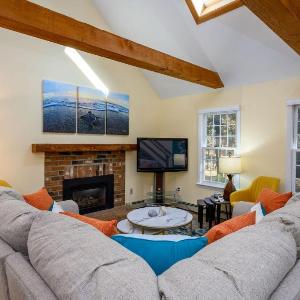 Turtle Dreams: Cozy Cape Cod Bayside Retreat
