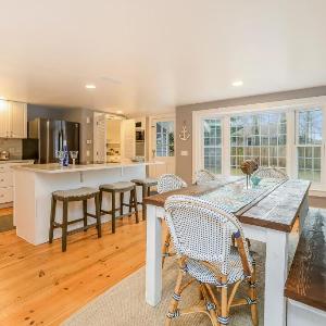 Tide the Knot: Cozy Cape w/ Yard Central A/C