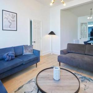 Host & Stay - Castle View