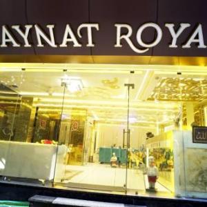 Hotel Kaaynat Royale 5 Min. Walking Distance from Dargah