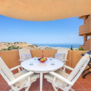 El Porton apt Calahonda by Costarentals - Ref 95