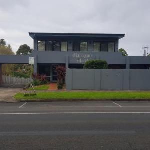Mahogany Motel