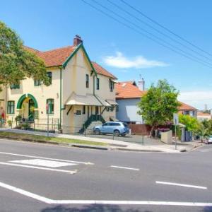 Neutral Bay Lodge