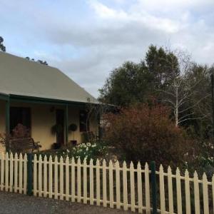 Seppeltsfield Barossa Hotels - Country Pleasures Bed & Breakfast