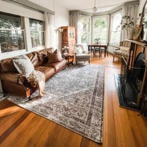 Woolrich Historic Garden Accommodation