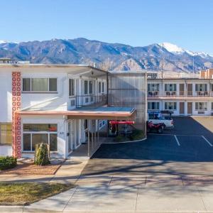 Nevada Flats Hotel