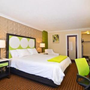 Hotels near Santa Clarita Performing Arts Center - Santa Clarita Motel
