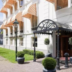 Carlton Ambassador Hotel