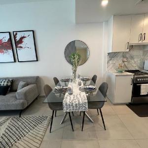 Stylish 1 Bedroom Home Near Burj Al Arab