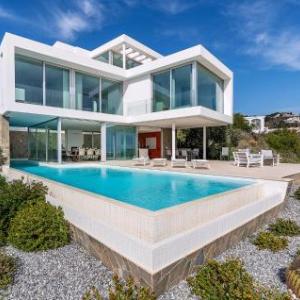 Luxurious Home In Granada