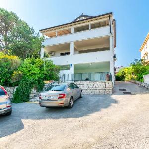 Apartments Ivan M
