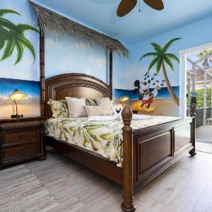 Marvelous 4Bd Close to Disney w Pool at 313 Tuscan Hills
