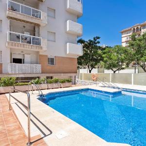City apartment with pool by Costarentals - Ref 216