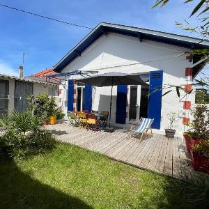Maison lumineuse avec jardin - Proche plage d'Eyrac et commerces - FR-1-420-133
