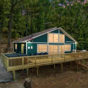 Forest Ridge Cabin - Hot Tub Wi-Fi National Park 15 Min Fire Pit