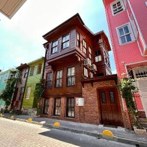 Brown Mansion Oldcity