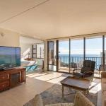 37th Floor Condo with Sweeping Ocean Views & Free parking!