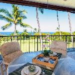 Just Remodeled-Amazing Ocean Views over Lush Golf Course-Country Club Villas 320 Kahaluu Keauhou