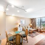 Spacious 14th Floor Corner Suite Partial Diamond Head and Ocean Views FREE Parking! Honolulu