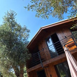 Coratina Cottage