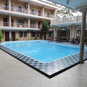 Oasis Beach Resort