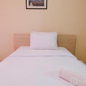 Great Deal Studio Pinewood Apartment By Travelio