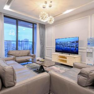 LeO Housing 3BR Vinhomes Metropolis in Ba Dinh