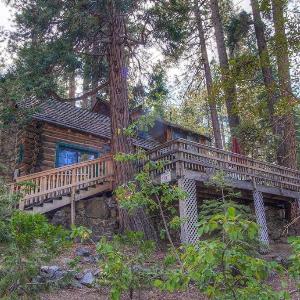 Zephyr Cabin home