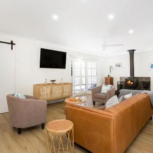 Seagrass Pet Friendly 10 Mins Walk to Beach
