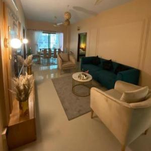 3 Bed DD Luxury Apt SMCHS