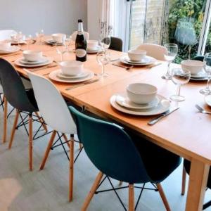 Spacious 5-Bedroom Home with Garden & Parking Near Station