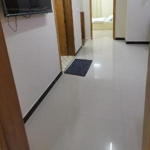 clean apartment in Taqa
