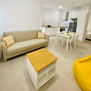 SHR047 Chic estudio en el centro de Nerja