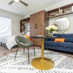 Yugo Guest Suites Urbana
