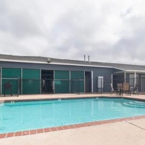 OYO Hotel Pearsall I-35 West