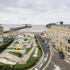 Hotels near The Playhouse Weston-Super-Mare - The Sandringham Hotel