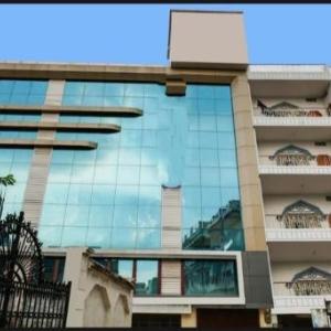Nivedita Hotel