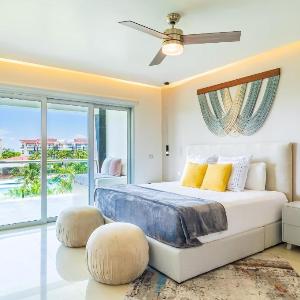 NEW !! Casa Miramar Ocean View 325 S apts