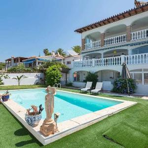 Villa María con Piscina playa y vistas