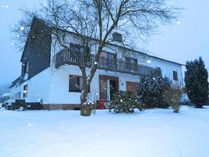 Chic Holiday Home in Liesen with Garden, Hallenberg