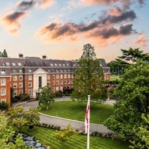 Hampton Court Palace London Hotels - The Lensbury Resort