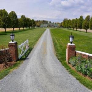 Inn at Huntingfield Creek