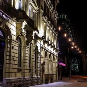 Hotels near Cluny 2 Newcastle - The Vermont ApartHotel